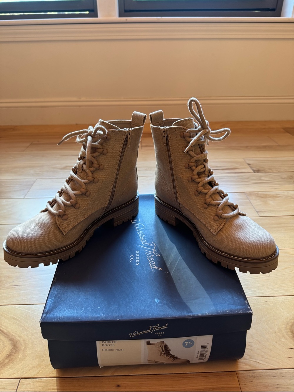 Parker boot - Picture 3 of 7